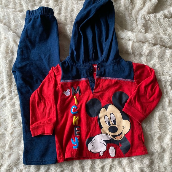 #ShopMyCloset New Mickey Mouse Toddler Set 18M - Picture 7 of 8
